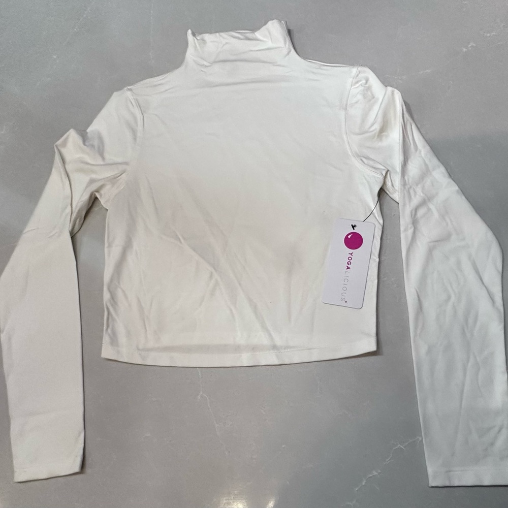 NWT Yogalicious Zenly Evelyn Women's Off White Long Sleeve Mock Neck Crop Top L